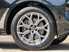 BMW X7 xDrive40i Leading Luxury Package - фото 19