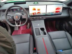 Hongqi HS6 PHEV 220 four-wheel drive smart hybrid version - фото 5