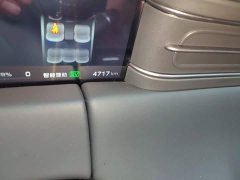 Hongqi HS6 PHEV 220 four-wheel drive smart hybrid version - фото 8