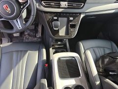 Hongqi HQ9 PHEV 2.0T AWD Business Edition - фото 14