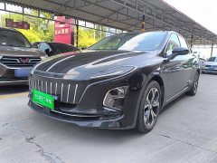 Hongqi E-QM5 2023 Facelift Basic Travel Edition - фото 1