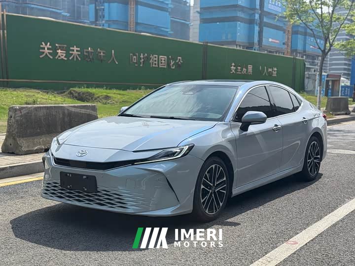 Toyota Camry Shuangqing 2.0HG Premium Edition - автомобиль из Китая