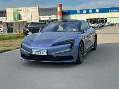 Yangwang U7 PHEV 5-Seat Luxury Edition - фото 1