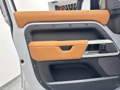 Land Rover Defender 2022 110 P400 Dark Special Edition - фото 17