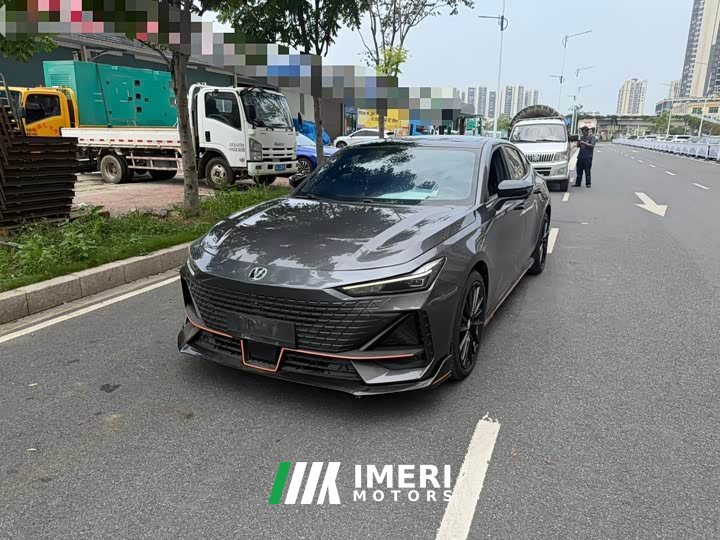 Changan UNI-V 1.5T Sport - автомобиль из Китая