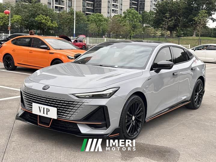 Changan UNI-V 1.5T Sport Edition - автомобиль из Китая