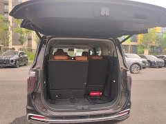 Hongqi HQ9 PHEV 2.0T four-wheel drive business version - фото 19