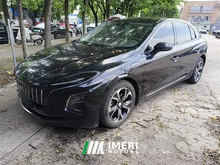 Hongqi E-QM5 2023 basic travel version - автомобиль из Китая