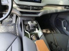 Hongqi E-QM5 2023 basic travel version - фото 14