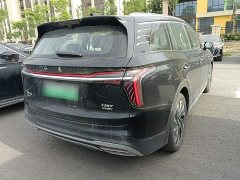 Hongqi HS7 PHEV 2.0T PHEV four-wheel drive Qichang version 6 seats - фото 7