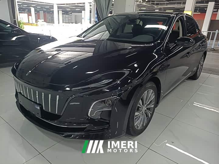 Hongqi E-QM5 431km Charging Enjoyment Edition