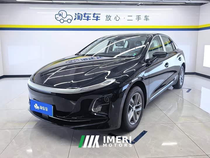 Hongqi E-QM5 2025 500km travel version - автомобиль из Китая