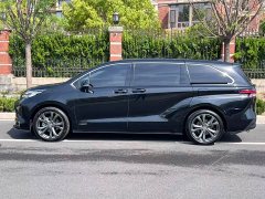Toyota SIENNA 2.5LPHEV Premium Edition - фото 2