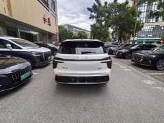 Hongqi HS3 PHEV 125km, 2 million units commemorative edition - фото 6