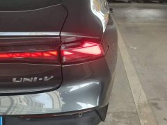 Changan UNI-V 2022 1.5T premium - фото 8