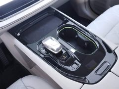 Volvo EM90 2025 Ultra six-seater - фото 12