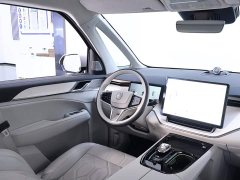 Volvo EM90 2025 Ultra six-seater - фото 14