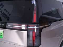 Volvo EM90 2025 Ultra six-seater - фото 9