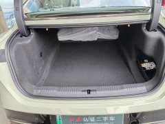 Hongqi EH7 600 Smart Select Edition - фото 8