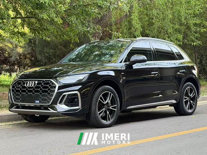 Audi Q5L 2024 40 TFSI Fashionable and Dynamic - автомобиль из Китая