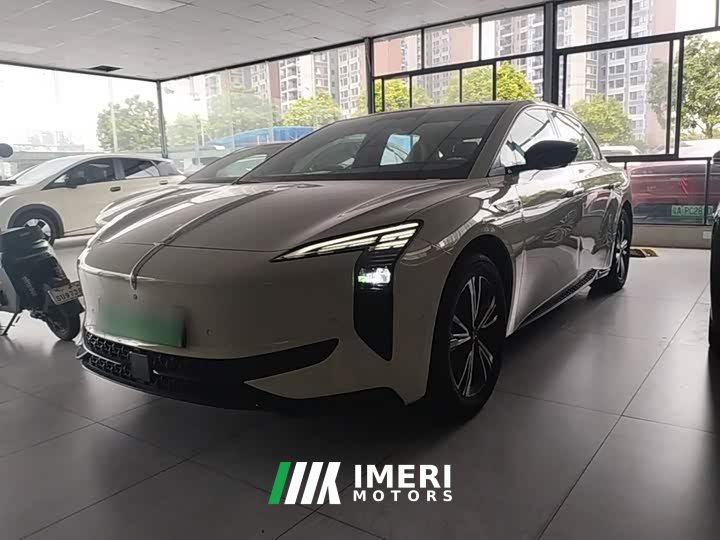 Hongqi EH7 2025 690 Smart Select Edition - автомобиль из Китая