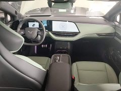 Hongqi EH7 2025 690 Smart Select Edition - фото 10