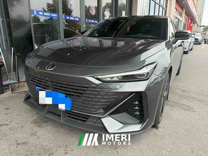 Changan UNI-V 1.5T Prestige Edition - автомобиль из Китая
