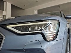 Audi e-tron 2021 50 quattro premium - фото 13