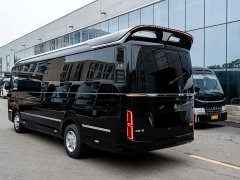 Hongqi Golden Sunflower Guoyue 3.0T flagship version 17 seats - фото 2