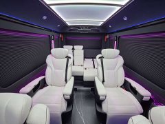 Hongqi Golden Sunflower Guoyue 3.0T flagship version 17 seats - фото 9