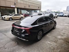 Hongqi H5 2.0T automatic smart connected flag version - фото 13