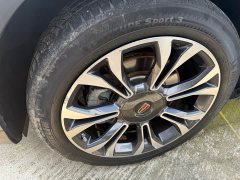 Hongqi HS5 2022 facelift 2.0T Zhilian Qixiang four-wheel drive version - фото 4