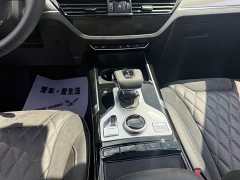 Hongqi HS5 2022 facelift 2.0T Zhilian Qixiang four-wheel drive version - фото 9