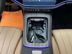 Mercedes-Benz E-Class New Energy 2024 E 350 e L plug-in hybrid sedan - фото 6