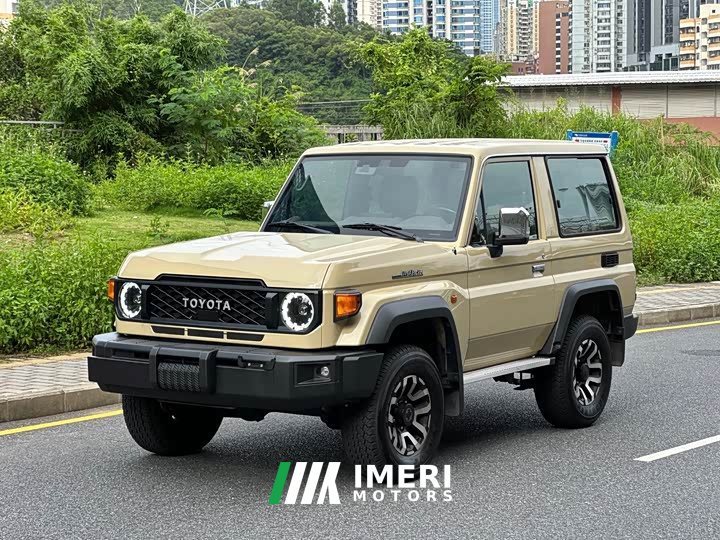 Toyota Land Cruiser (imported) LC71 4.0L automatic