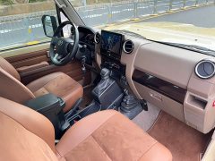 Toyota Land Cruiser (imported) LC71 4.0L automatic - фото 11