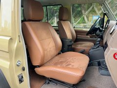 Toyota Land Cruiser (imported) LC71 4.0L automatic - фото 13