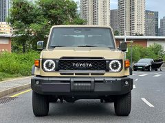 Toyota Land Cruiser (imported) LC71 4.0L automatic - фото 3