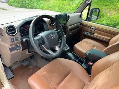 Toyota Land Cruiser (imported) LC71 4.0L automatic - фото 9