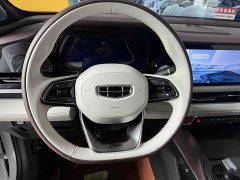 Geely Xingyue L 2.0TD high-power automatic two-wheel drive flagship - фото 6