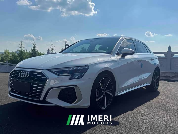 Audi A3 2021 Sportback 35 TFSI stylish and sporty - автомобиль из Китая