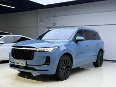 Li Auto Ideal ONE 2021 extended range 6-seater version - фото 1