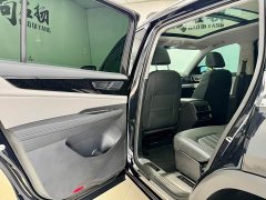 Volkswagen Touron 330TSI two-wheel drive luxury version - фото 10