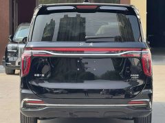 Hongqi HQ9 PHEV 2.0T four-wheel drive business version - фото 14