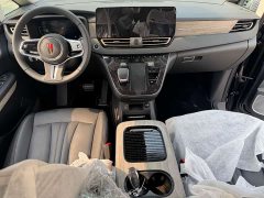 Hongqi HQ9 PHEV 2.0T four-wheel drive business version - фото 8