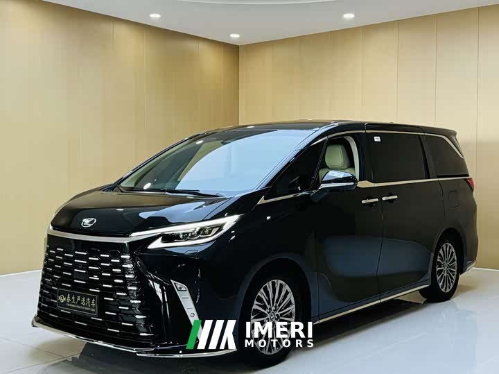 Lexus LM 350h seven-seat elegant version