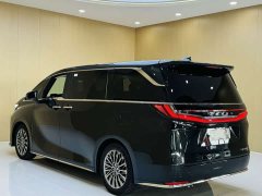 Lexus LM 350h seven-seat elegant version - фото 11