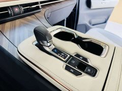 Lexus LM 350h seven-seat elegant version - фото 5