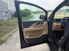 Hongqi HQ9 PHEV 2.0T four-wheel drive premium version - фото 17