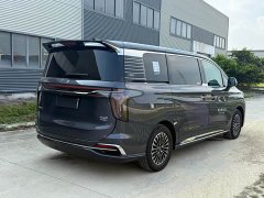 Hongqi HQ9 PHEV 2.0T four-wheel drive premium version - фото 2